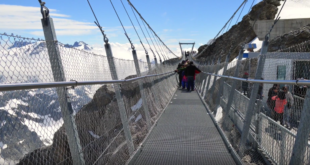 جسر جبل تيتليس Mount Titlis, Switzerland