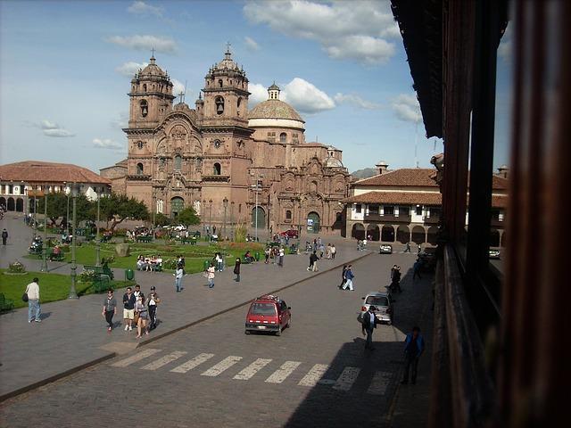 الهجرة والعمل في البيرو - دليل شامل عن العمل والإقامة الدائمة في بيرو