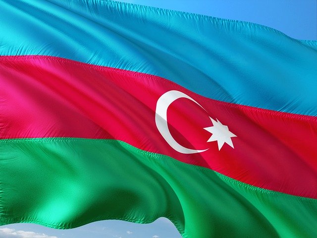 اللجوء في أذربيجان أحد طرق الحصول علي الجنسية وجواز السفر الأذربيجاني