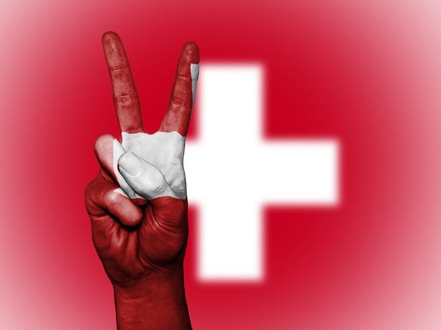 تصاريح الإقامة في سويسرا وانواع الإقامات في سويسرا ولمن يحق له