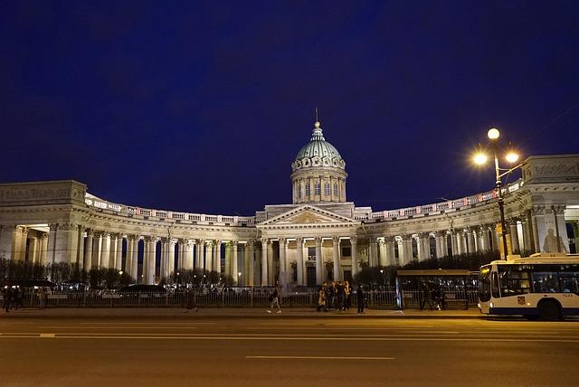 إقامة العمل والدراسة في سانت بطرسبورغ (Saint Petersburg) والتأشيرات اللازمة بالتفصيل
